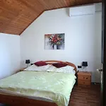 Aal Vendeghaz Apartment *