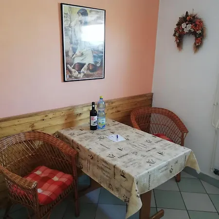 Aal Vendeghaz Apartmán Hévíz