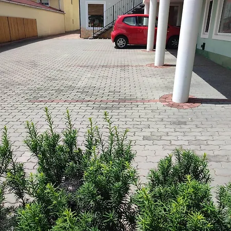 Aal Vendeghaz Apartmán