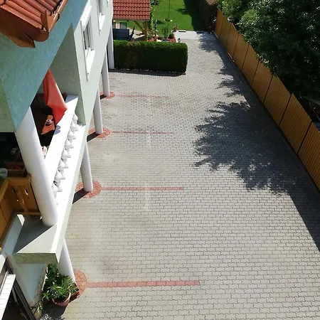 Apartment Aal Vendeghaz *